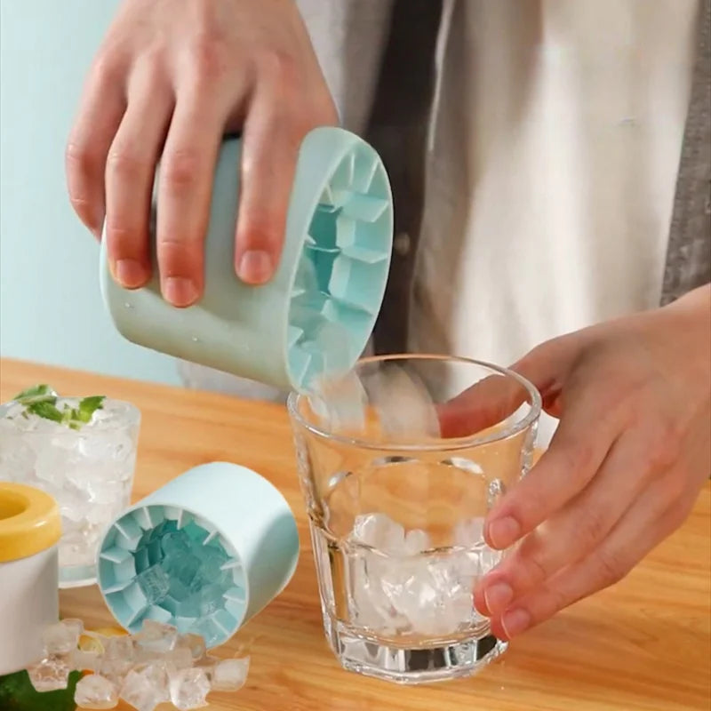 Mini Silicone Ice Cube Mold round Ice Bucket Ice Storage Box Household DIY Refrigerator Freeze Ice Maker Creative Barware Tools